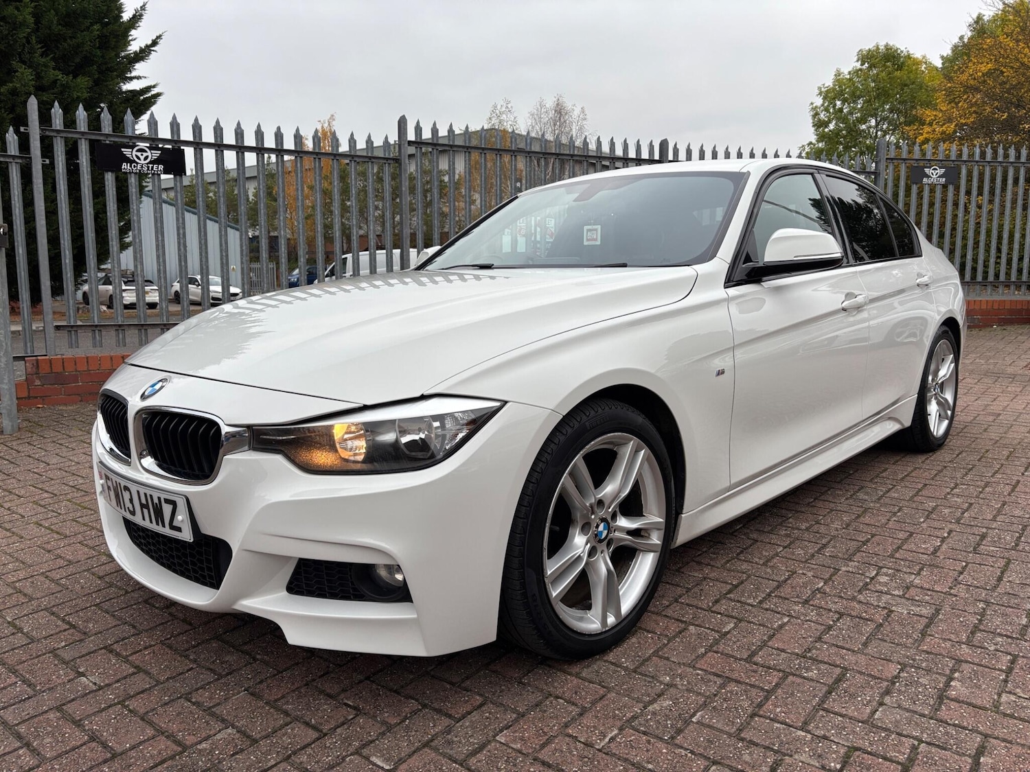 Used BMW 3 Series 2013 for sale - 76284029: Photo 3