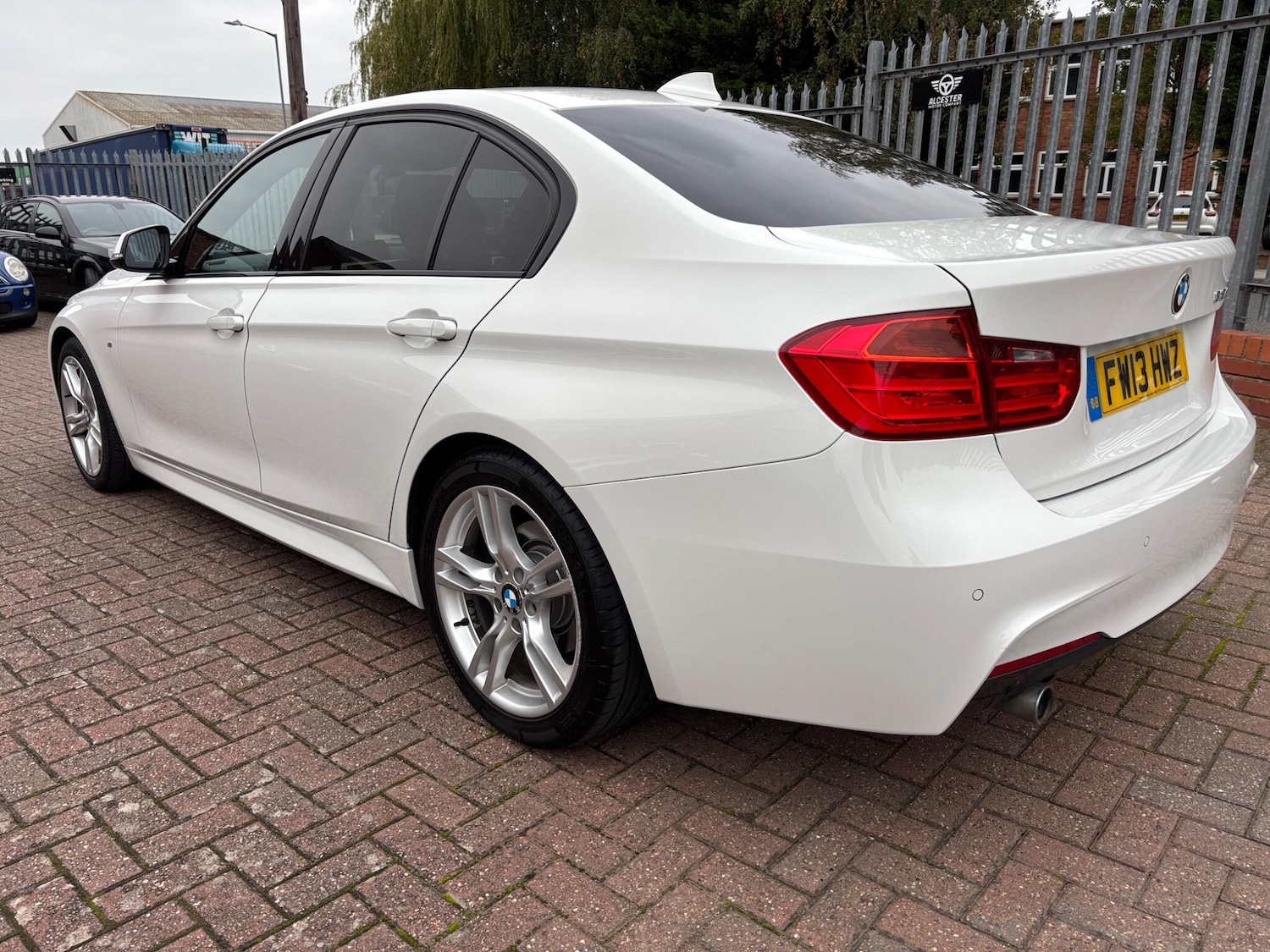 Used BMW 3 Series 2013 for sale - 76284029: Photo 4