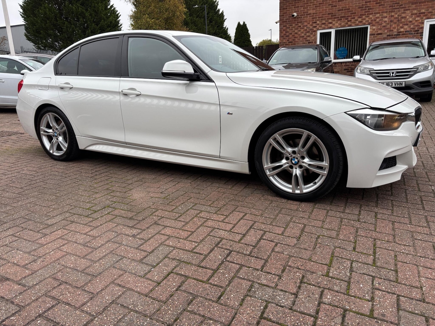 Used BMW 3 Series 2013 for sale - 76284029: Photo 5