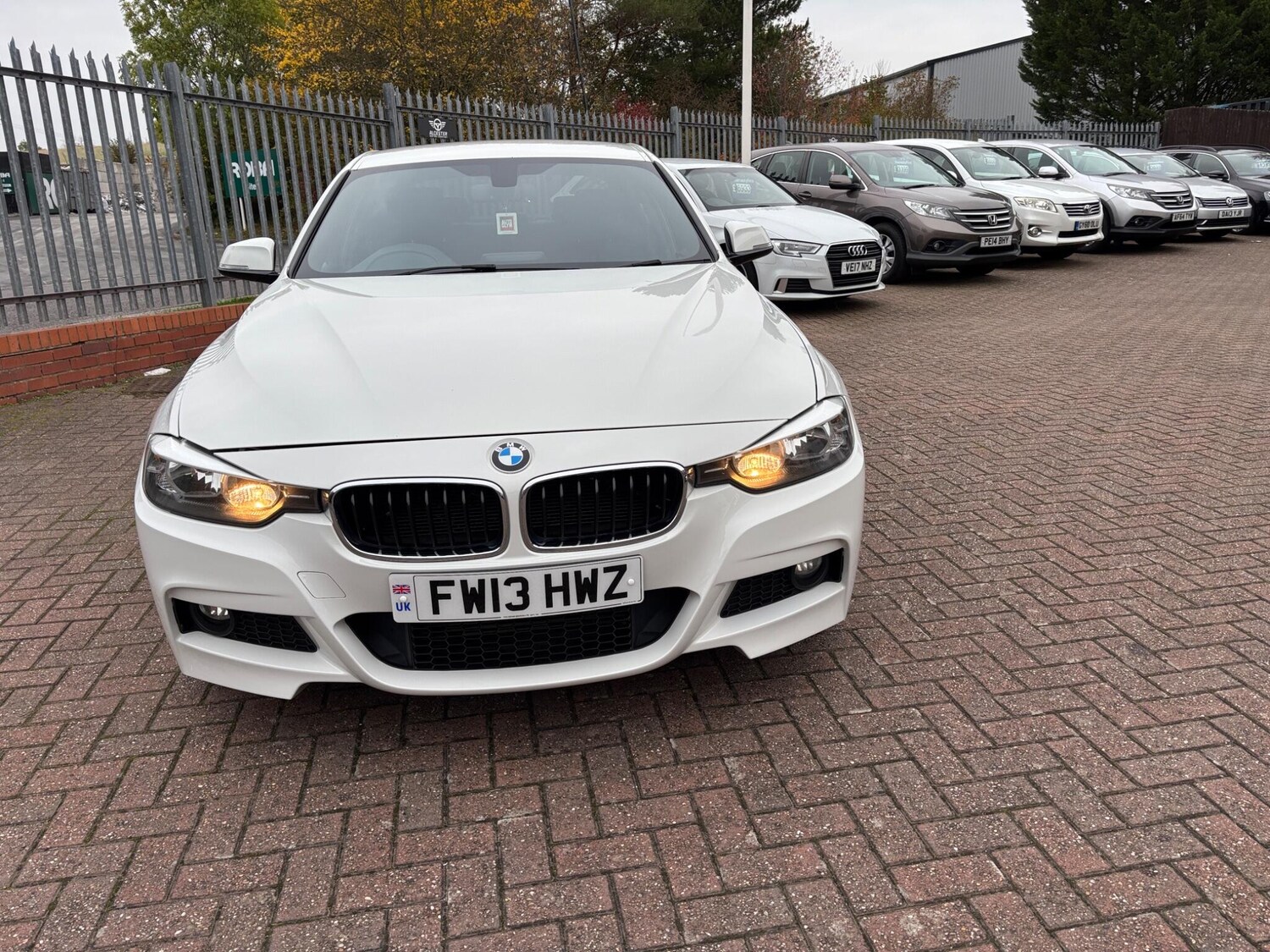 Used BMW 3 Series 2013 for sale - 76284029: Photo 9