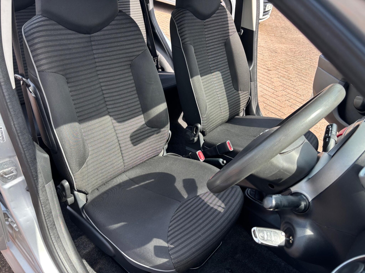 Used Peugeot 107 for sale - 76539181: Photo 10