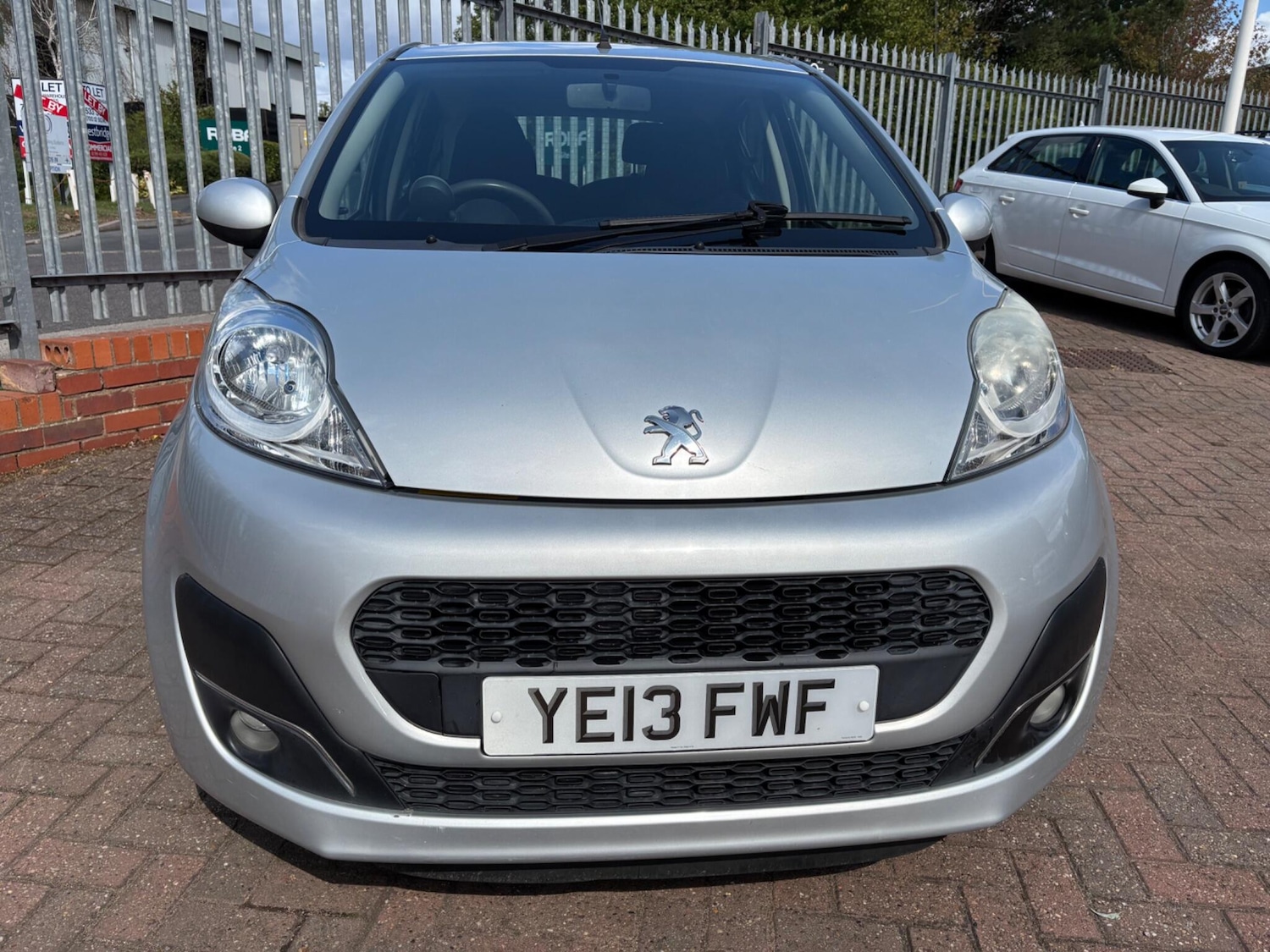Used Peugeot 107 for sale - 76539181: Photo 4