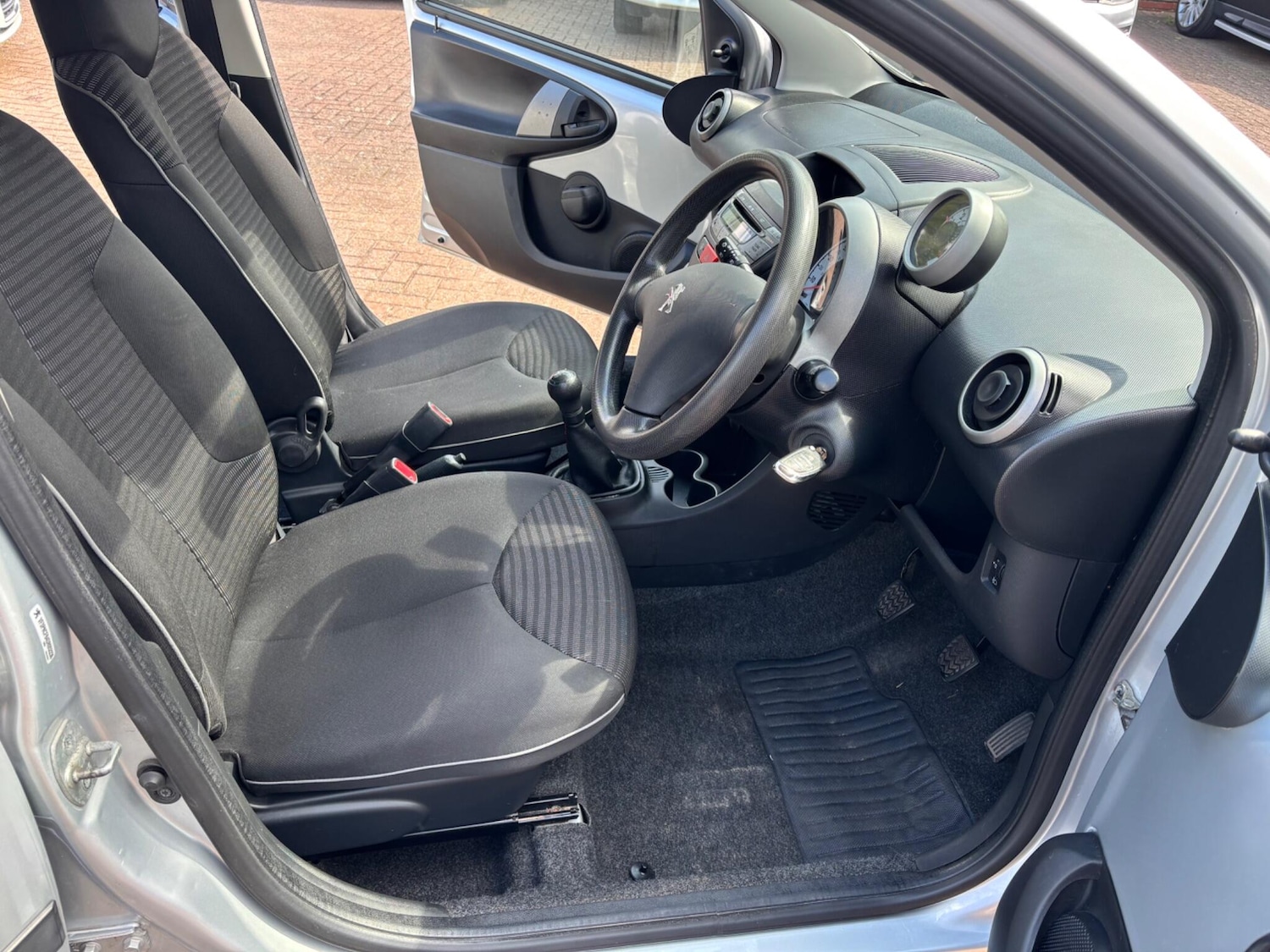 Used Peugeot 107 for sale - 76539181: Photo 9