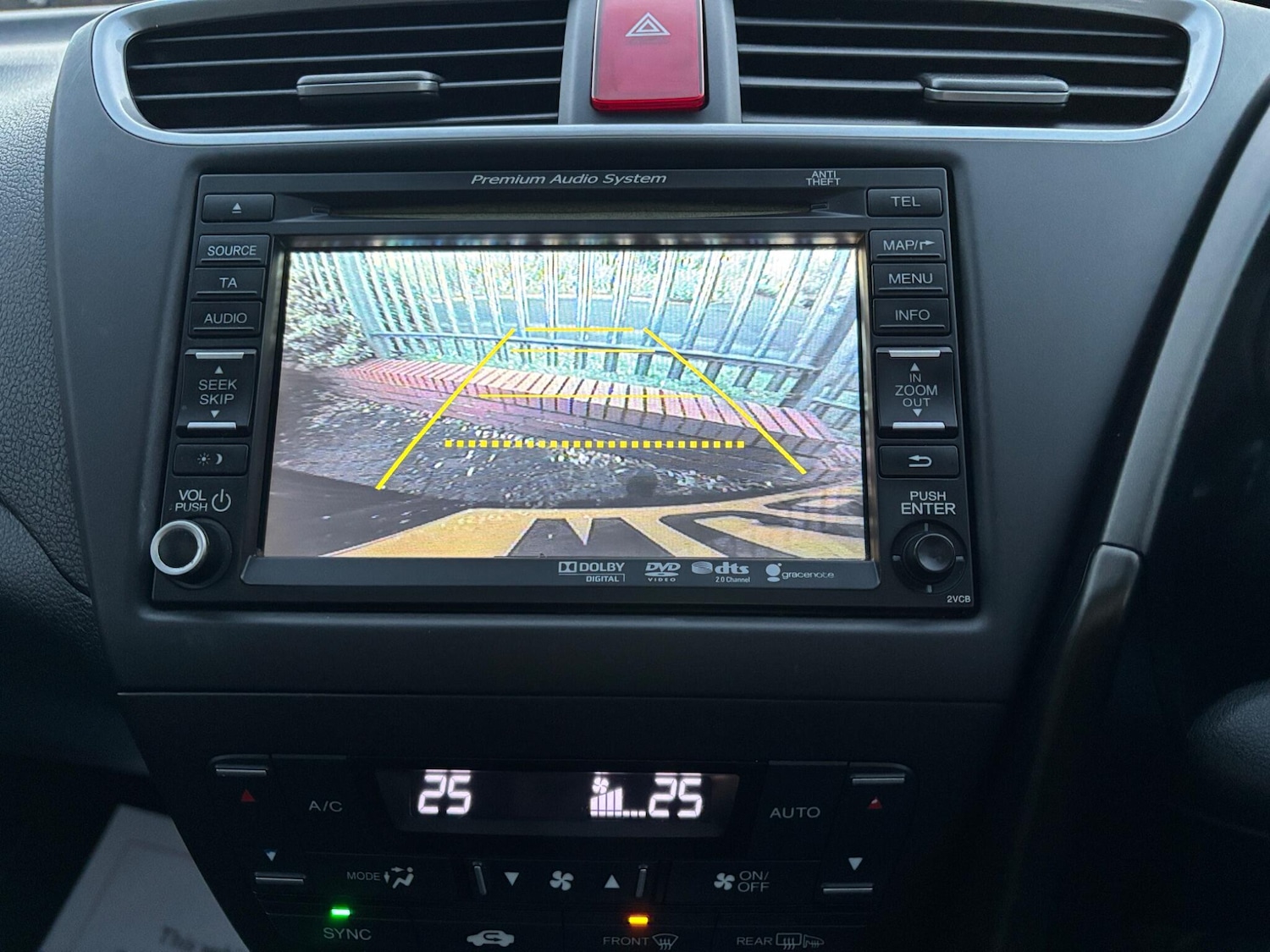 Used Honda Civic 2014 for sale - 76658658: Photo 33