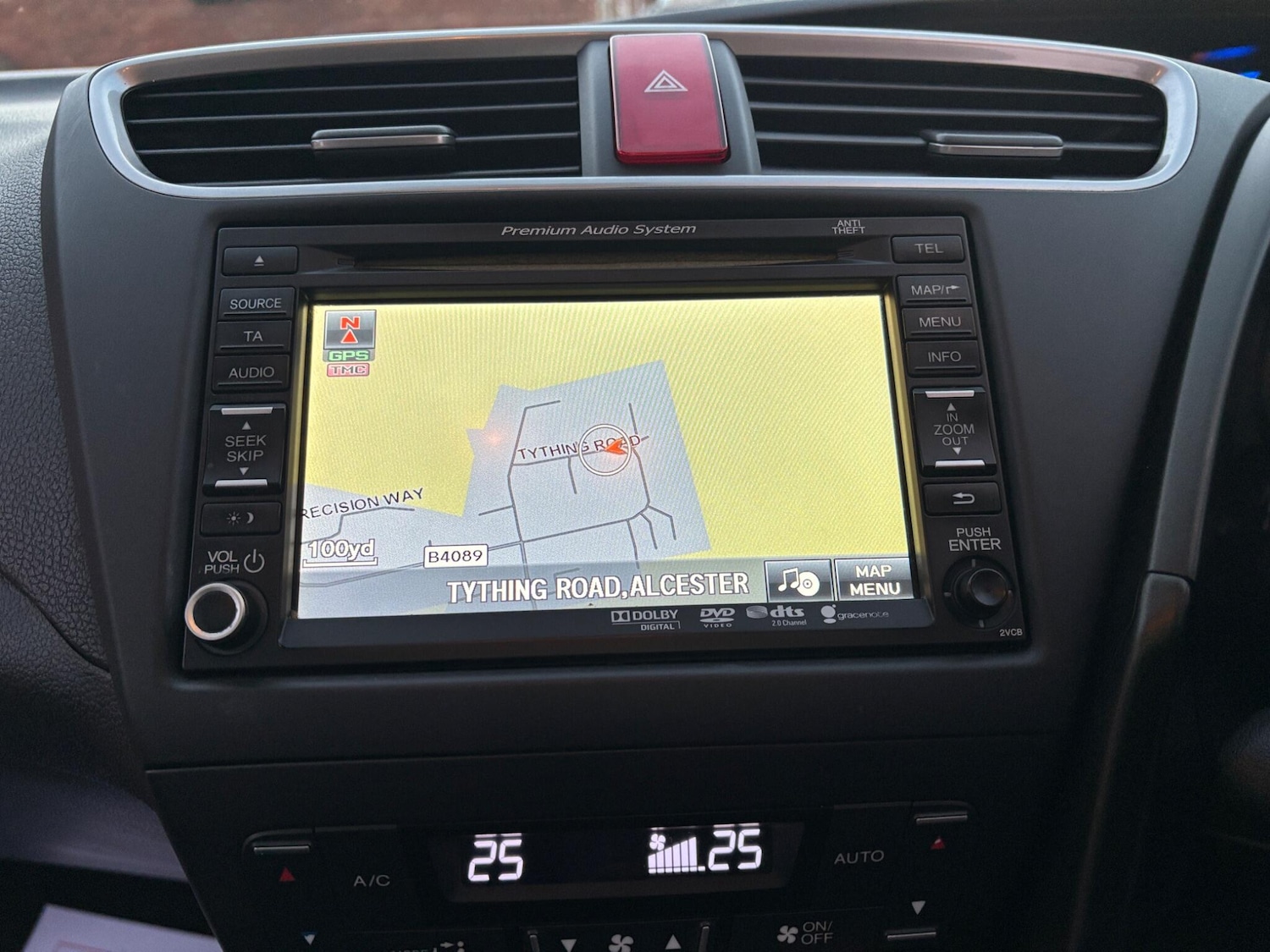 Used Honda Civic 2014 for sale - 76658658: Photo 35