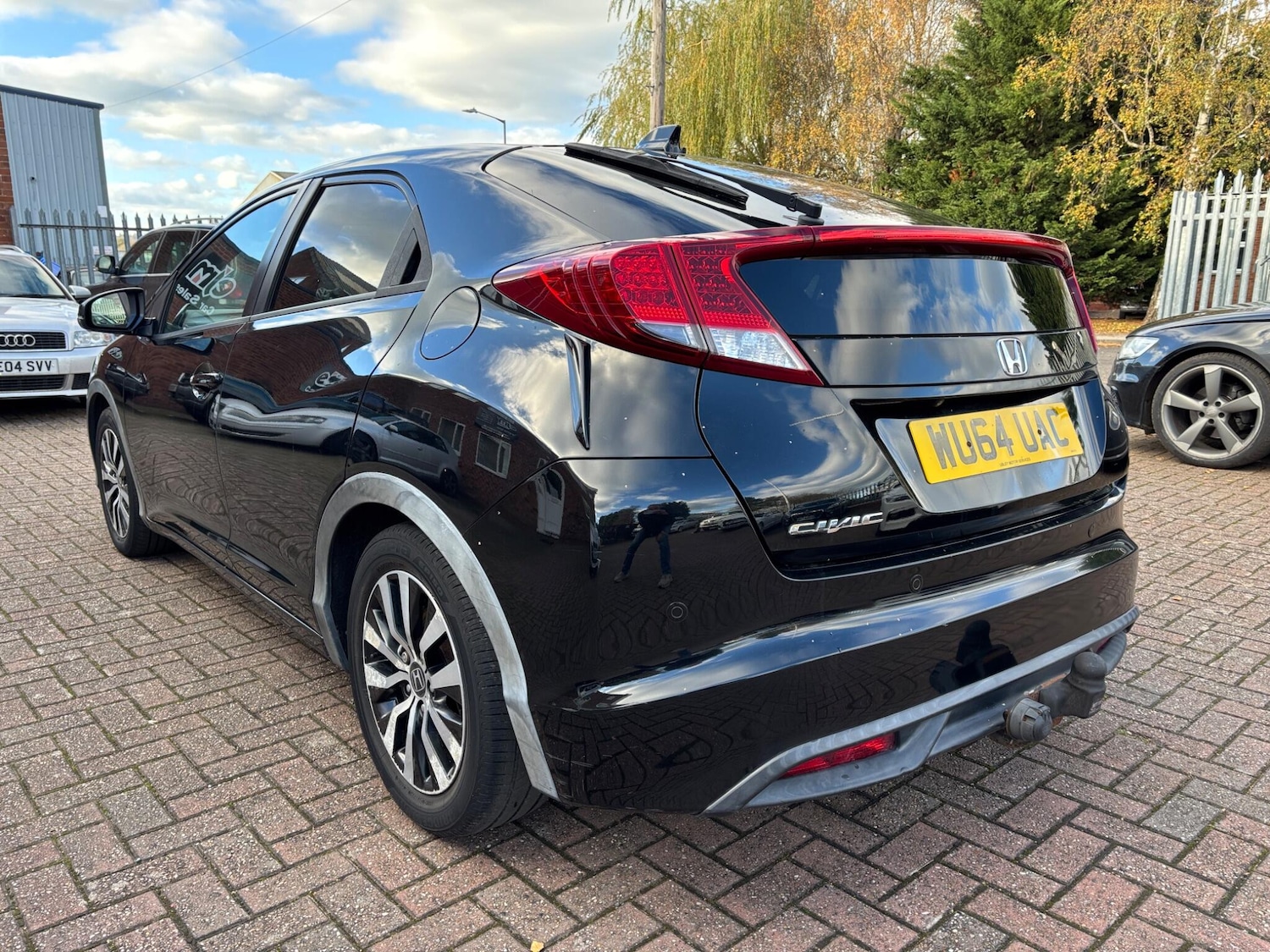 Used Honda Civic 2014 for sale - 76658658: Photo 5