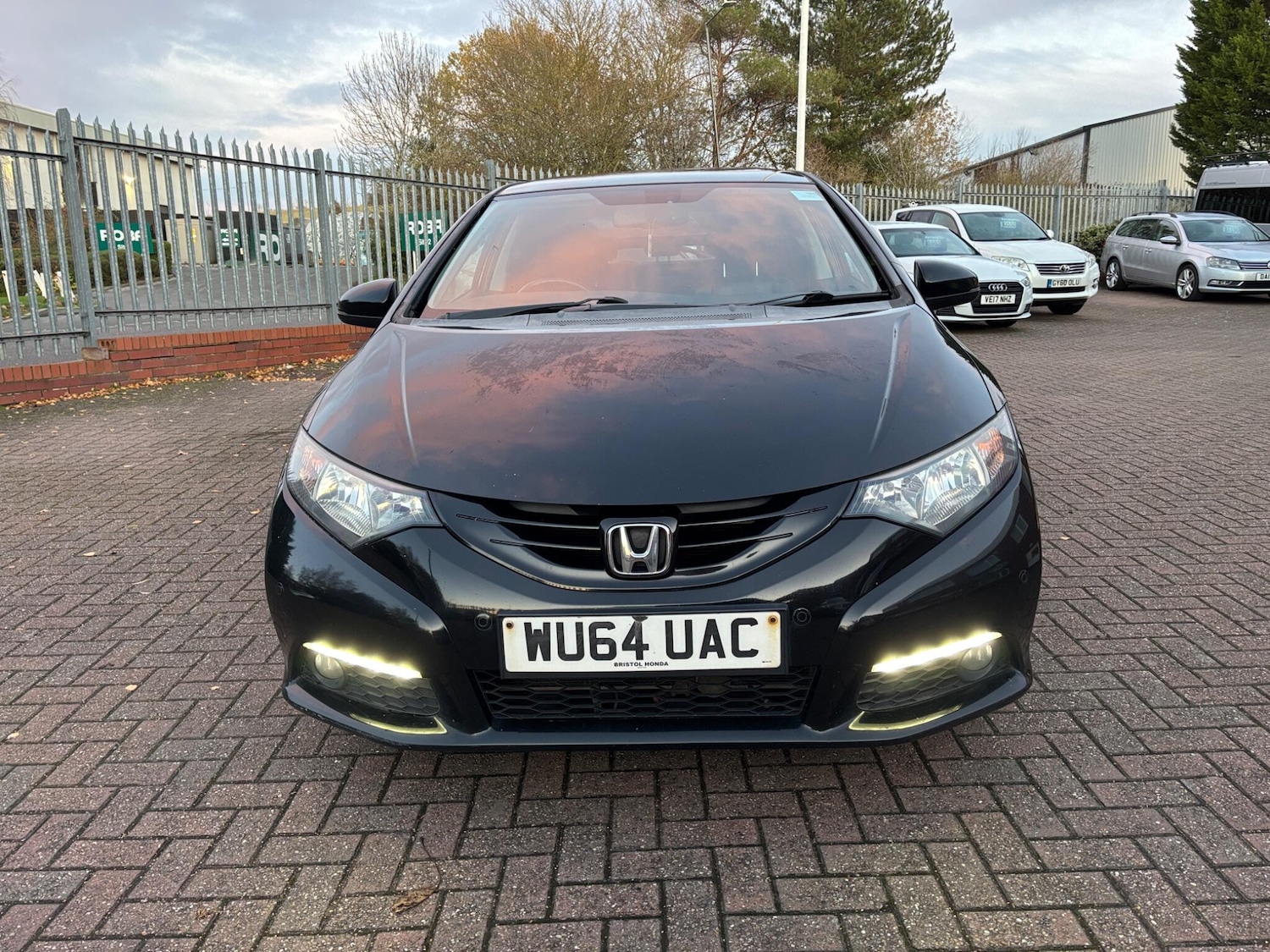 Used Honda Civic 2014 for sale - 76658658: Photo 7