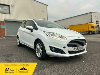 Used Ford Fiesta 2015 for sale - 79094295: Photo