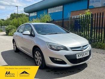 Used Vauxhall Astra 2015 for sale - 79090705: Photo