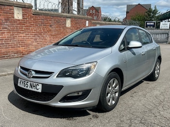Used Vauxhall Astra 2015 for sale - 79090705: Photo