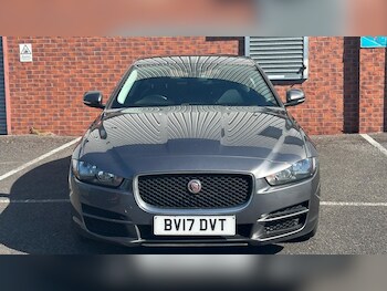 Used Jaguar XE 2017 for sale - 79094291: Photo