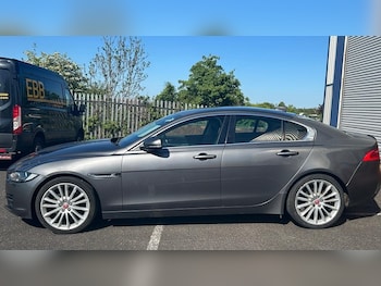 Used Jaguar XE 2017 for sale - 79094291: Photo