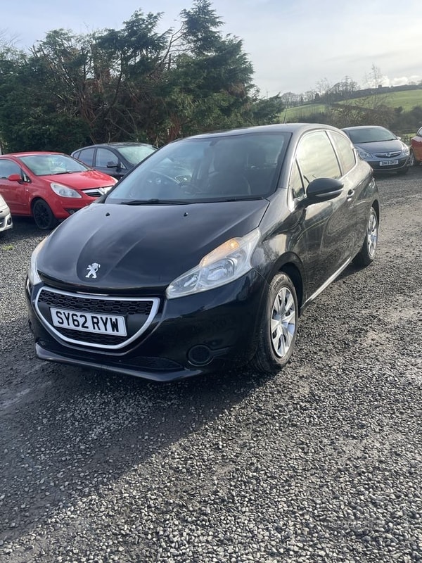 Used Peugeot 208 2012 for sale - 72984508: Photo 2