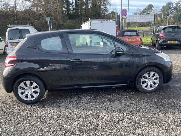 Used Peugeot 208 2012 for sale - 72984508: Photo 6