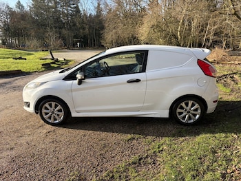 Used Ford Fiesta 2014 for sale - 77578893: Photo