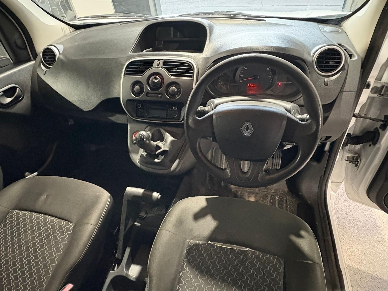 Used Renault Kangoo 2015 for sale - 76879094: Photo 3