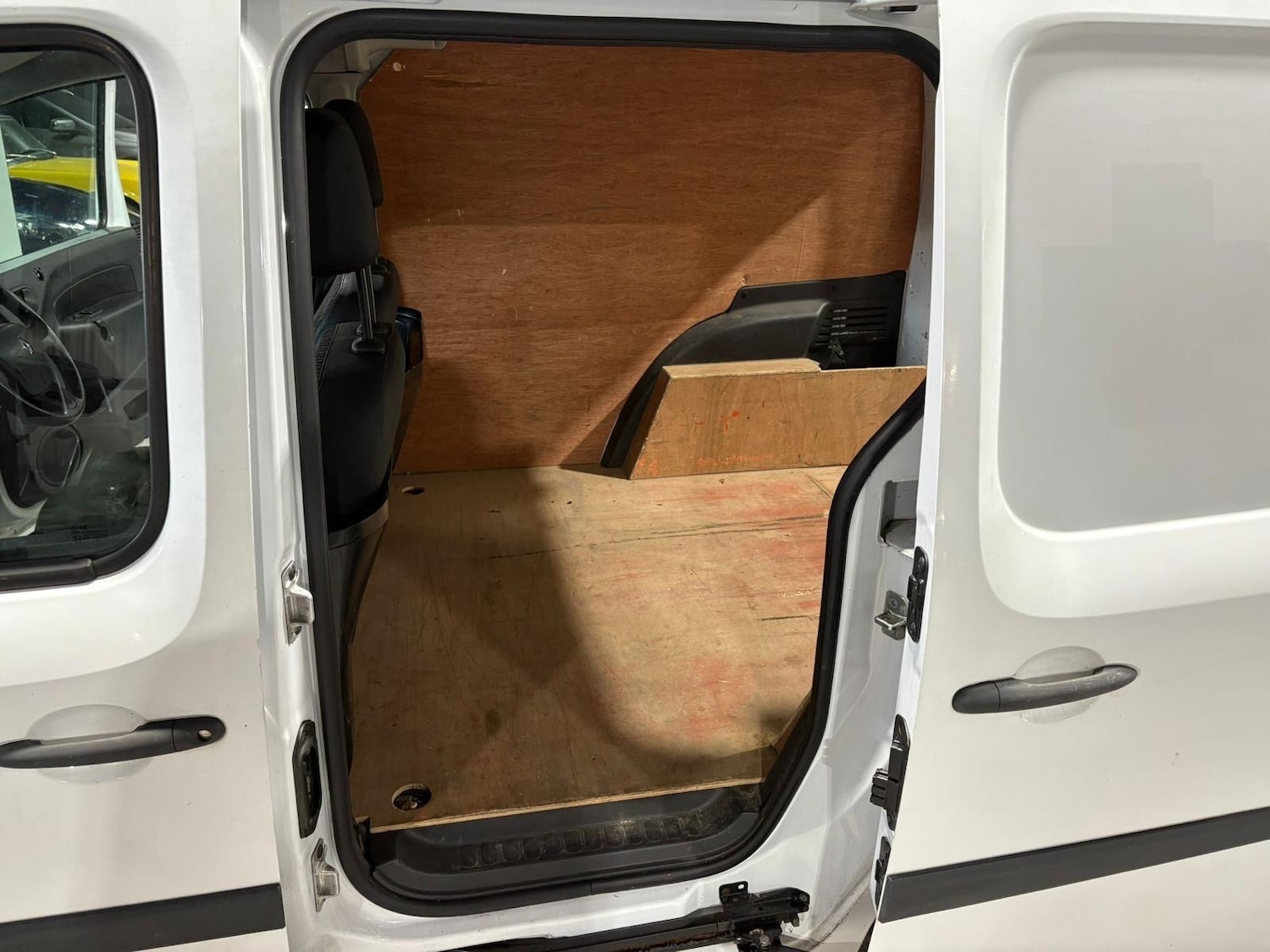 Used Renault Kangoo 2015 for sale - 76879094: Photo 7