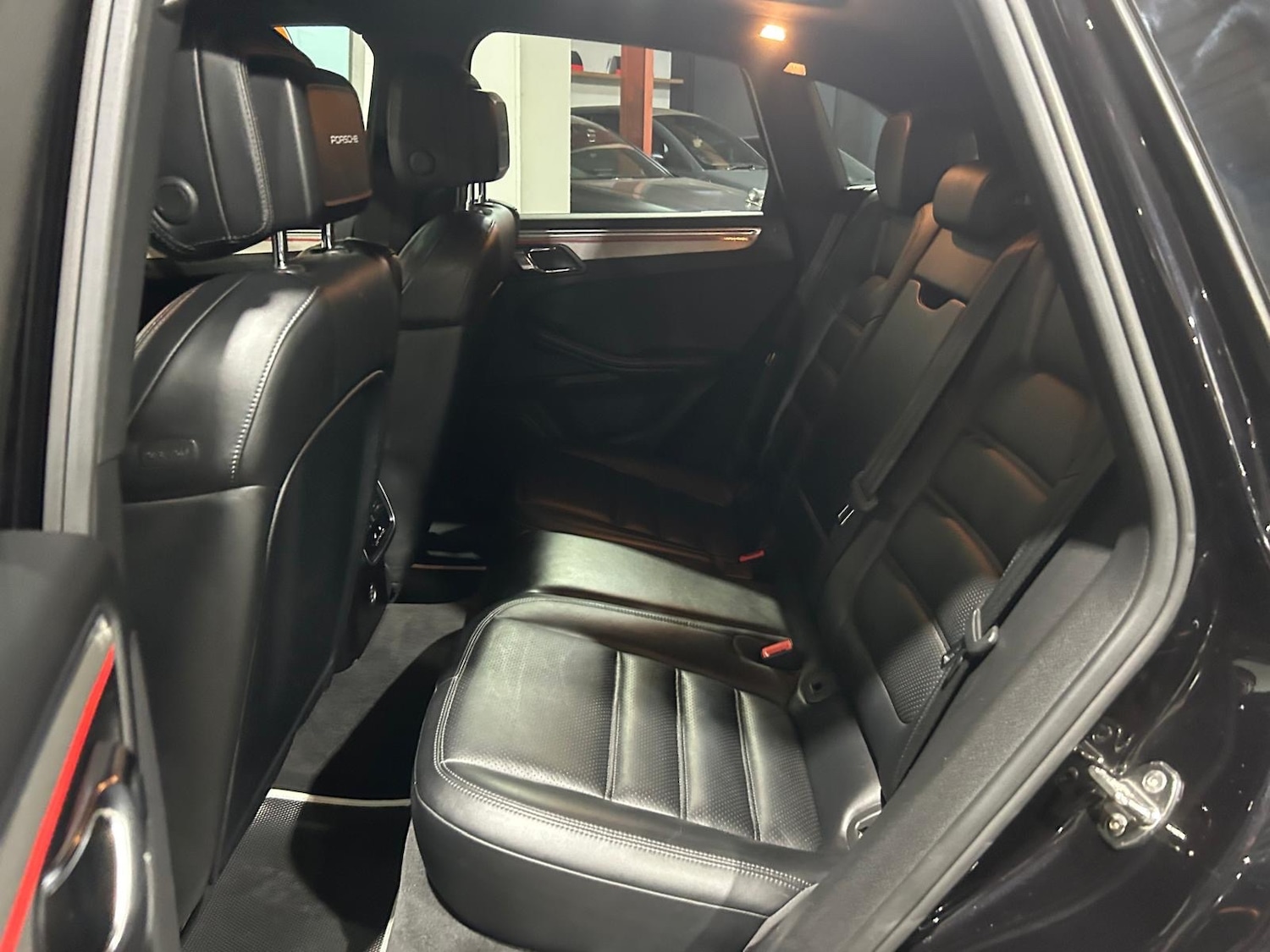 Used Porsche Macan 2016 for sale - 77974470: Photo 21