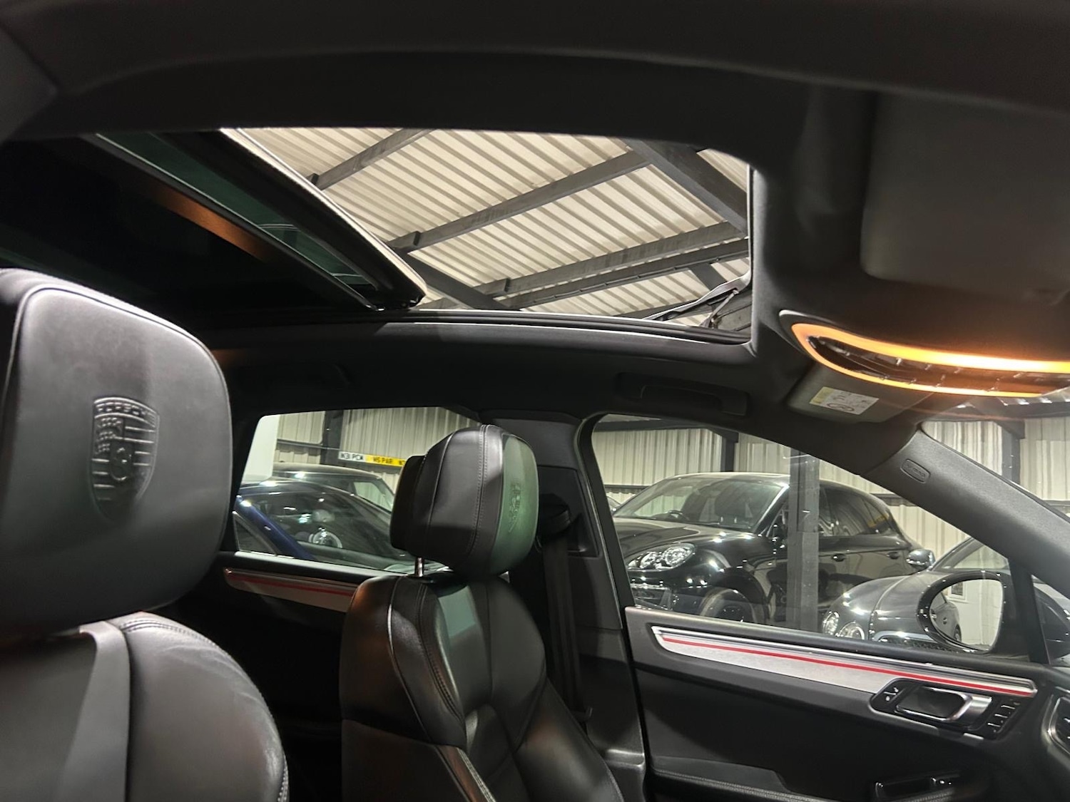 Used Porsche Macan 2016 for sale - 77974470: Photo 22