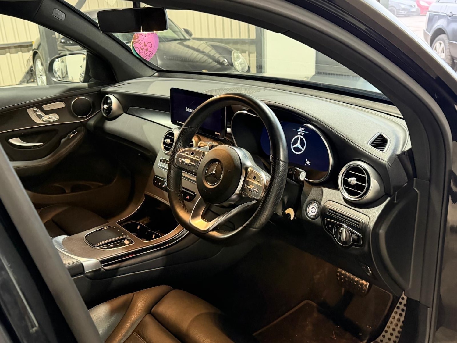 Used Mercedes-Benz GLC 2022 for sale - 77159622: Photo 8
