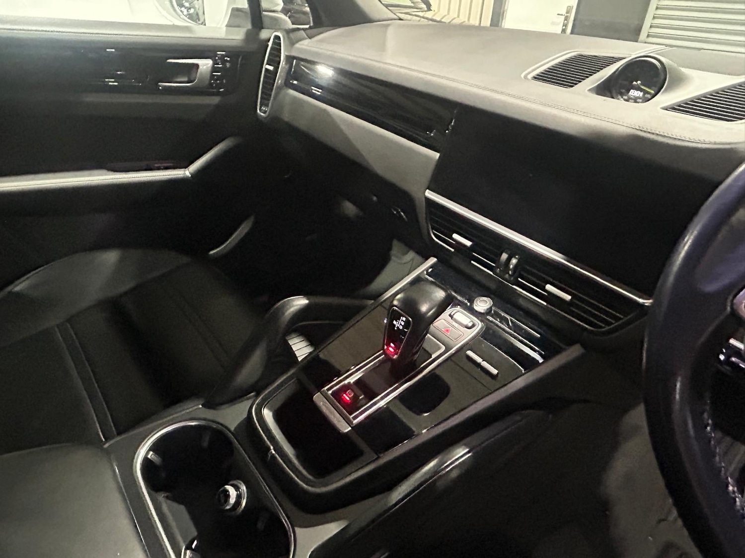 Used Porsche Cayenne 2018 for sale - 77917332: Photo 21