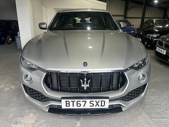 Used Maserati Levante 2017 for sale - 75501151: Photo