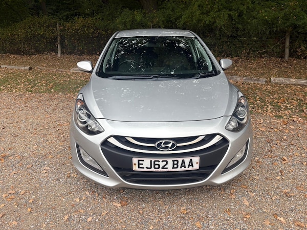Used Hyundai i30 2012 for sale - 76262858: Photo 2