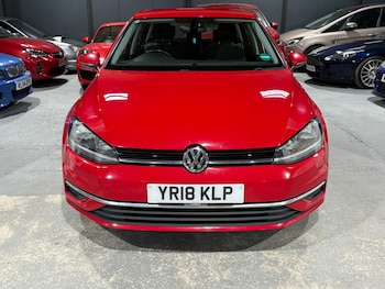 Volkswagen - Golf