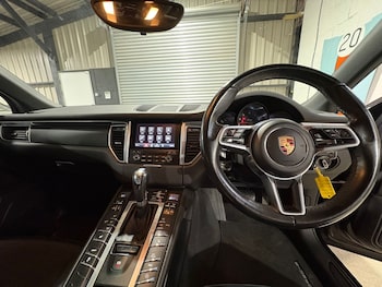 Used Porsche Macan 2018 for sale - 77741366: Photo