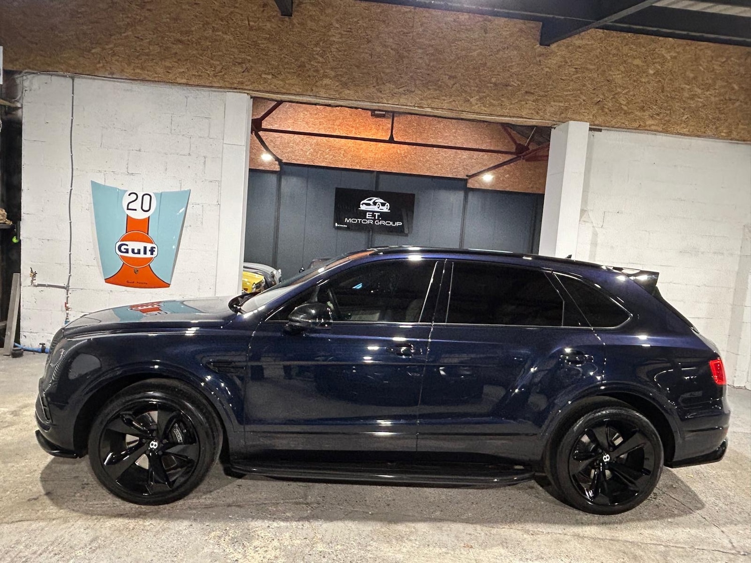 Used Bentley Bentayga 2018 for sale - 77247438: Photo 14