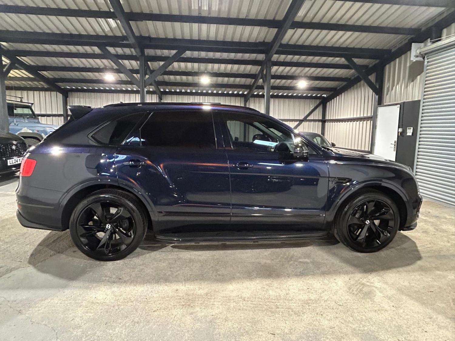 Used Bentley Bentayga 2018 for sale - 77247438: Photo 21