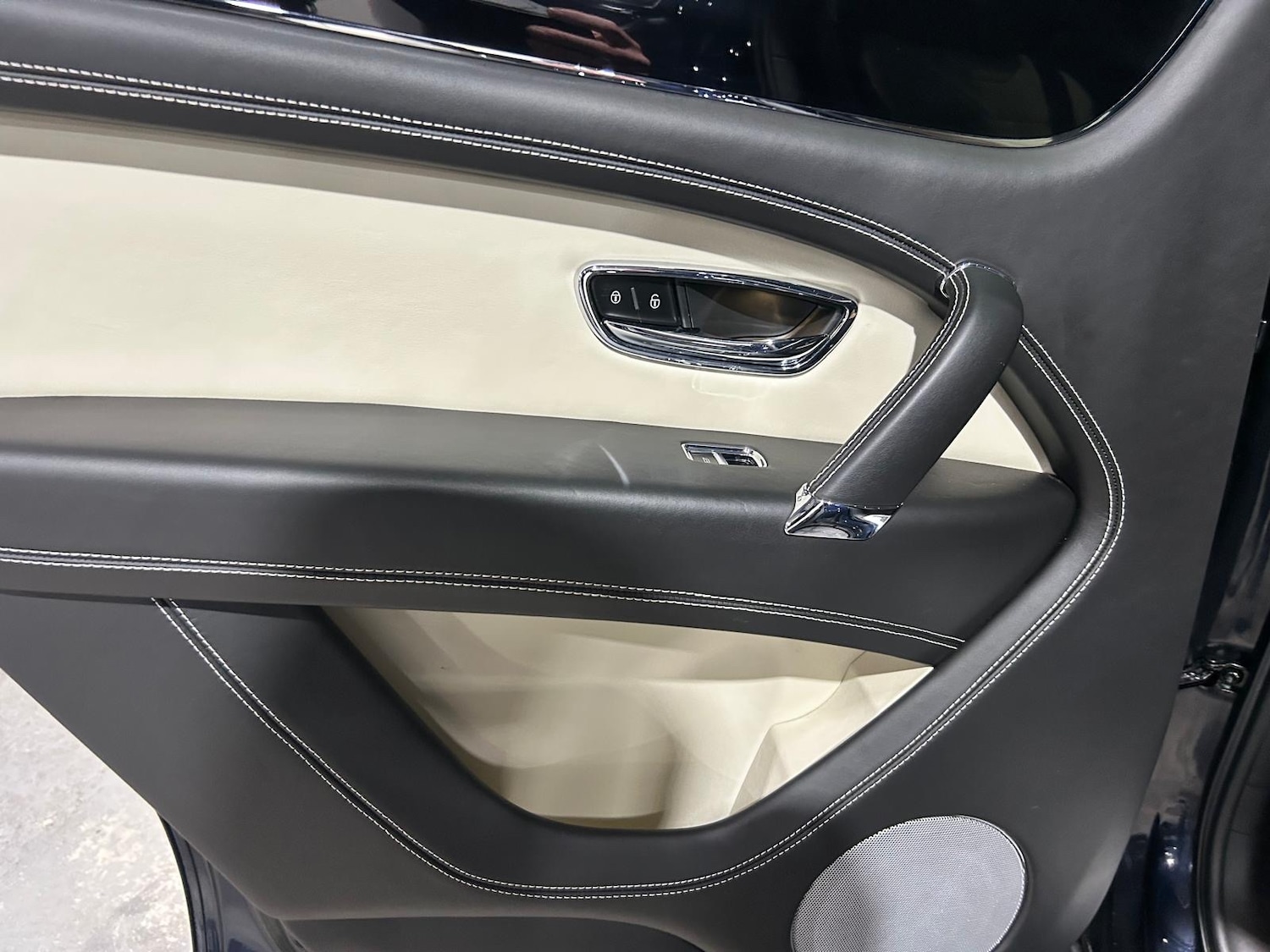 Used Bentley Bentayga 2018 for sale - 77247438: Photo 30