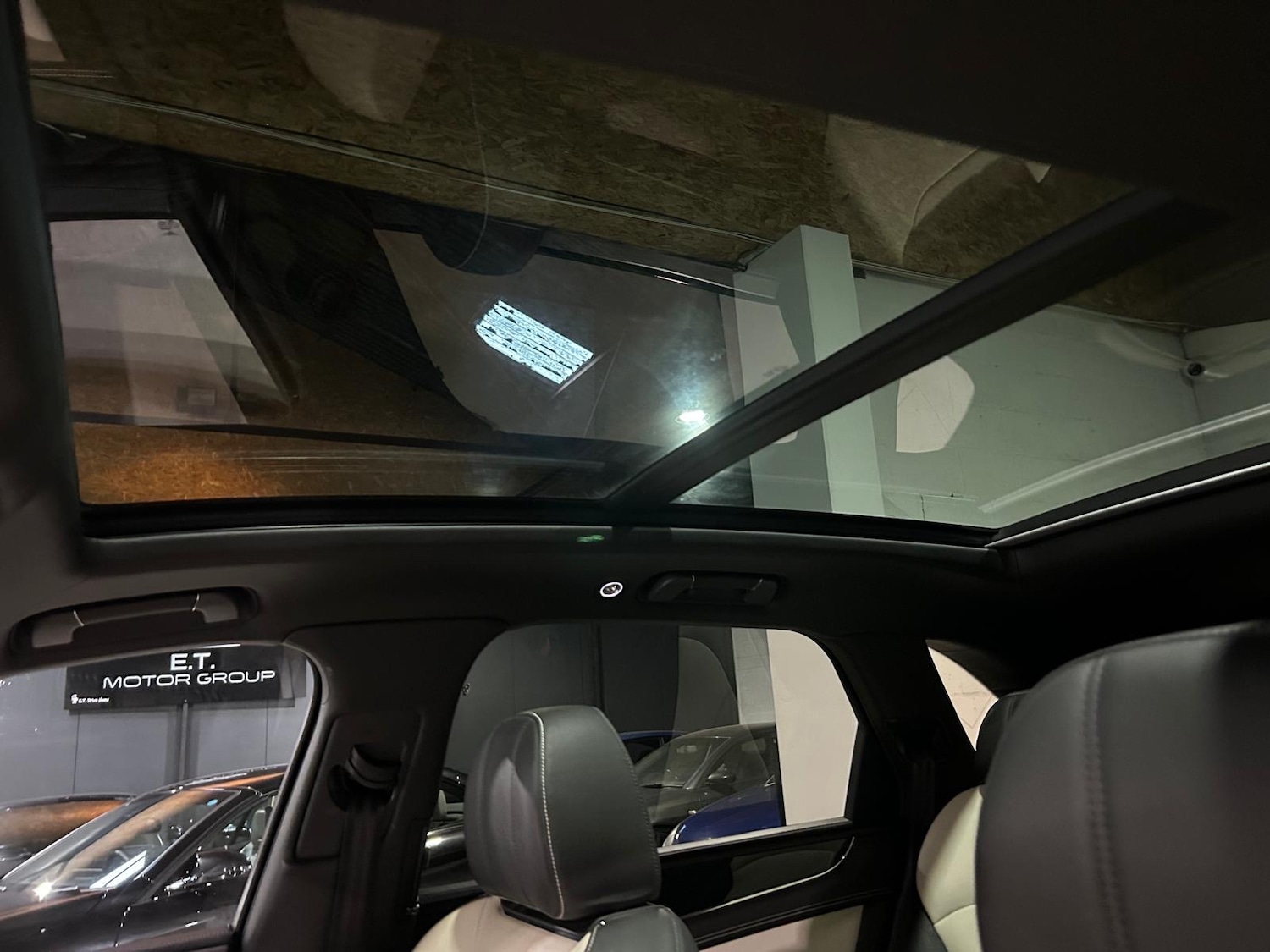 Used Bentley Bentayga 2018 for sale - 77247438: Photo 31