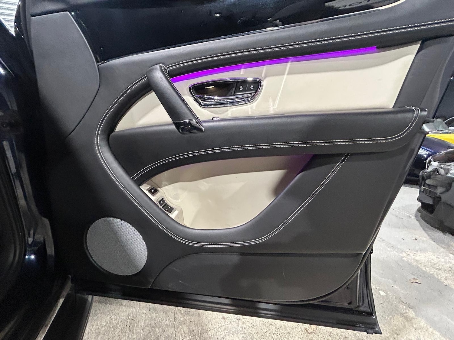 Used Bentley Bentayga 2018 for sale - 77247438: Photo 36