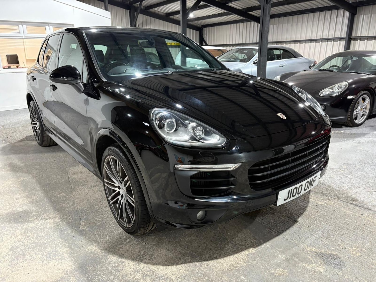 Used Porsche Cayenne 2017 for sale - 76488627: Photo 1