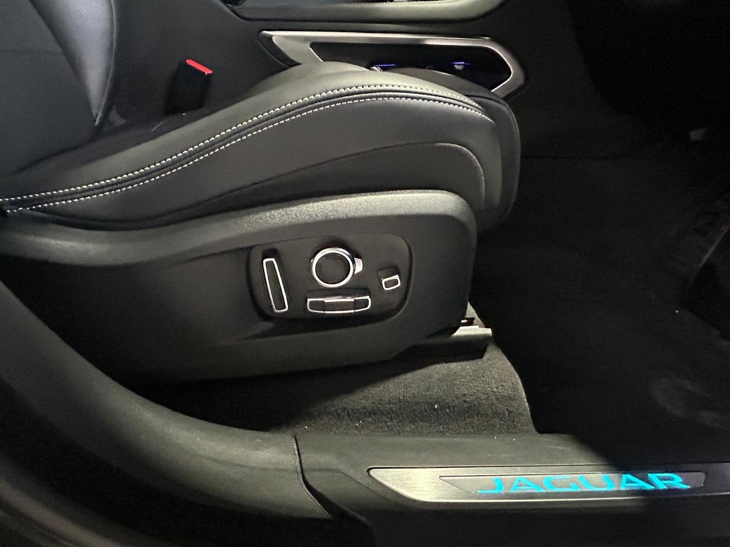 Used Jaguar F-Pace 2024 for sale - 77180769: Photo 14