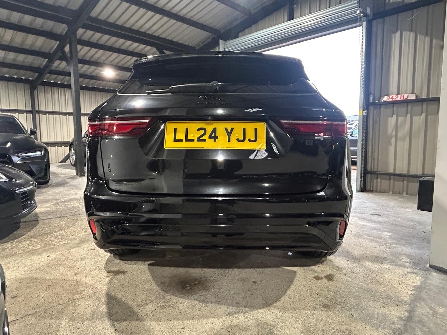 Used Jaguar F-Pace 2024 for sale - 77180769: Photo 16