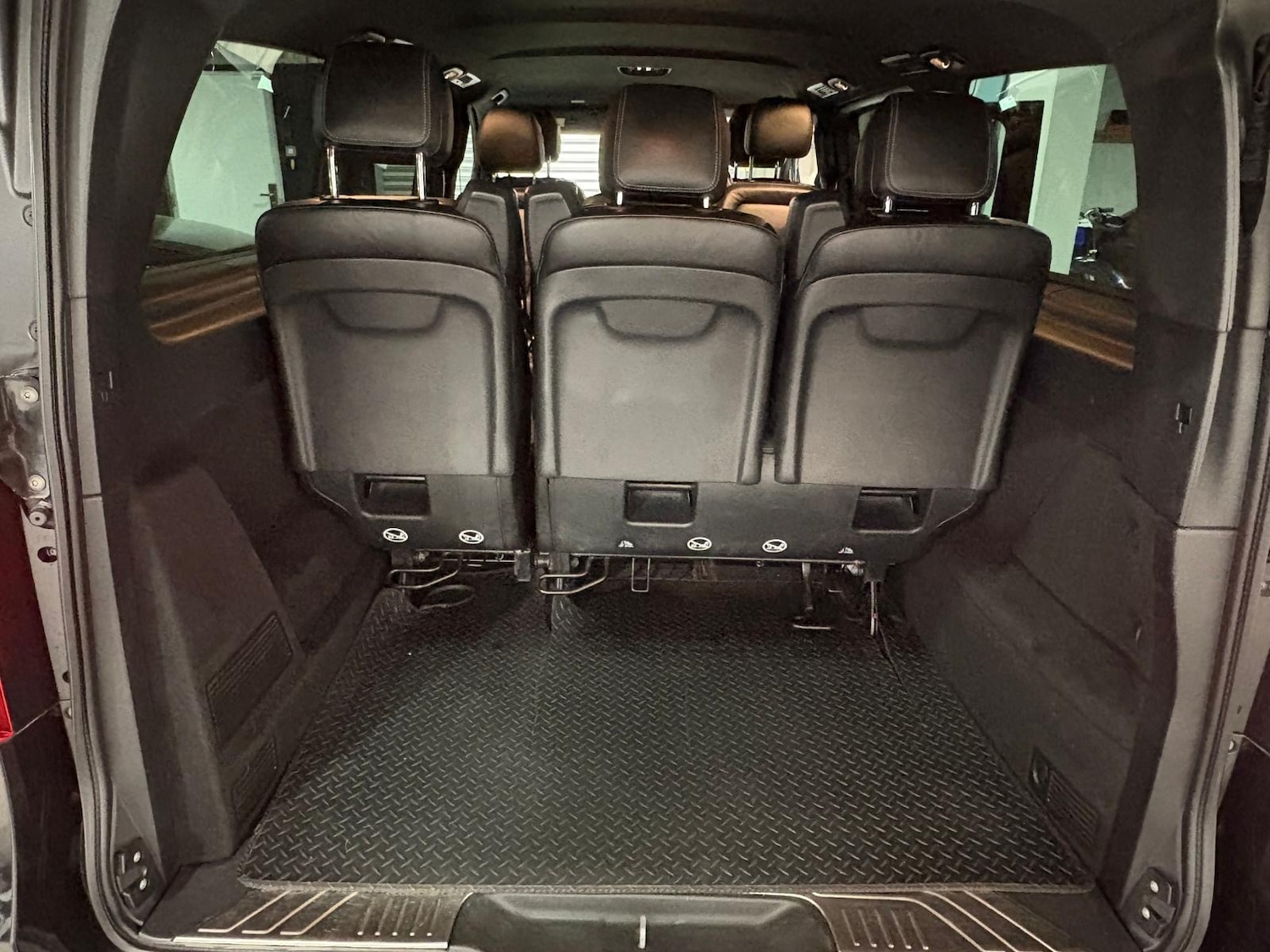 Used Mercedes-Benz V-Class 2020 for sale - 77638892: Photo 11