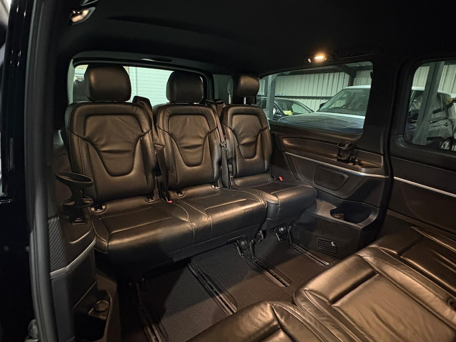 Used Mercedes-Benz V-Class 2020 for sale - 77638892: Photo 12