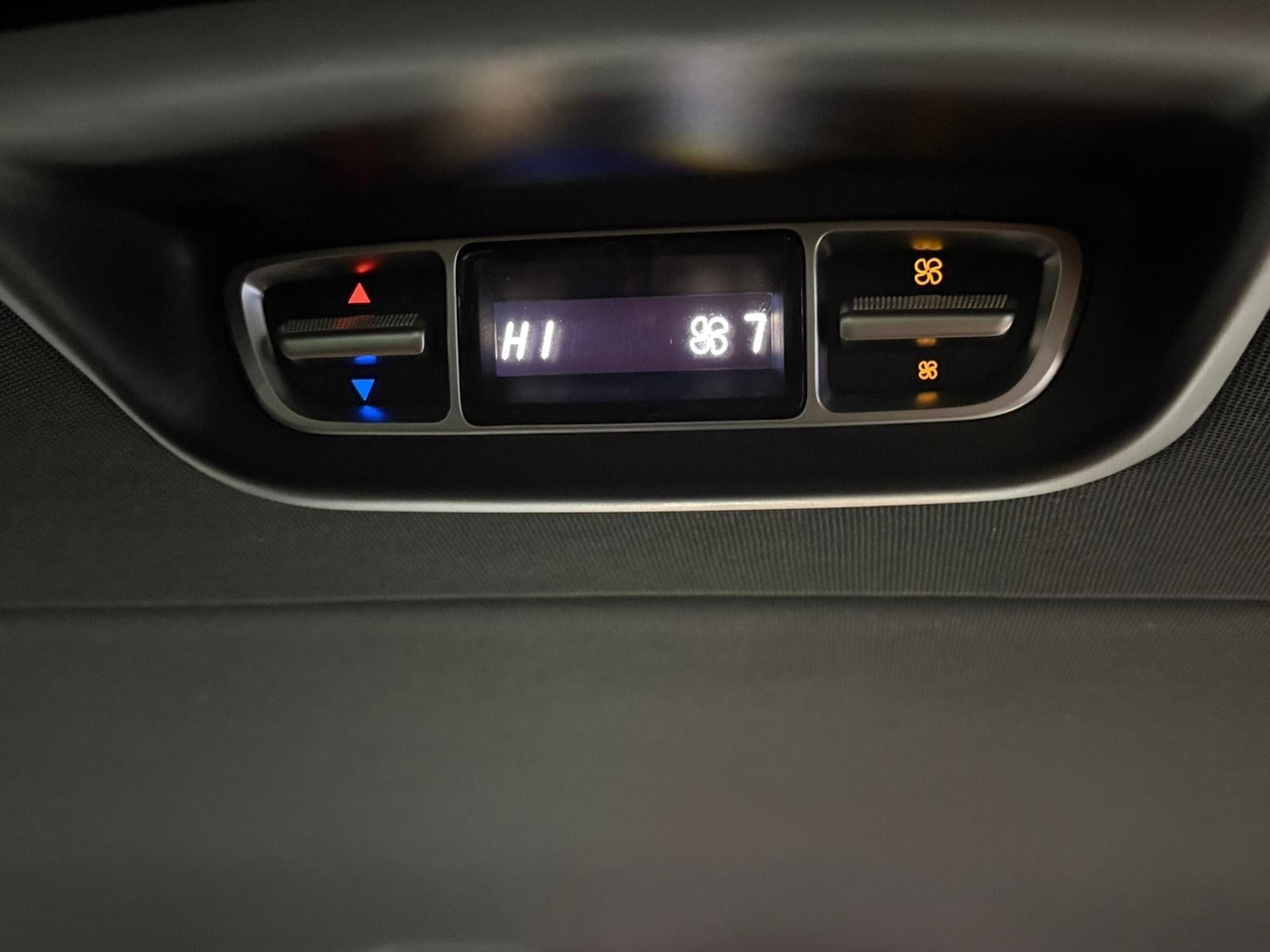 Used Mercedes-Benz V-Class 2020 for sale - 77638892: Photo 14