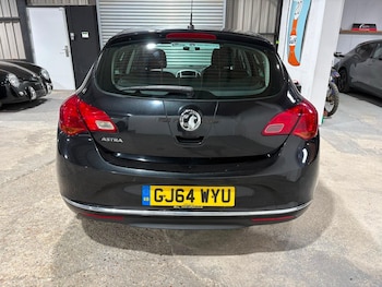 Used Vauxhall Astra 2014 for sale - 79353421: Photo