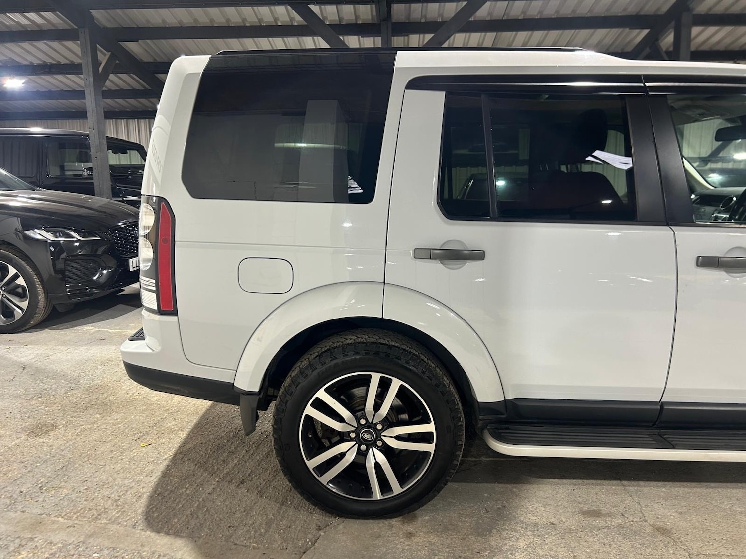 Used Land Rover Discovery 2015 for sale - 77502714: Photo 12