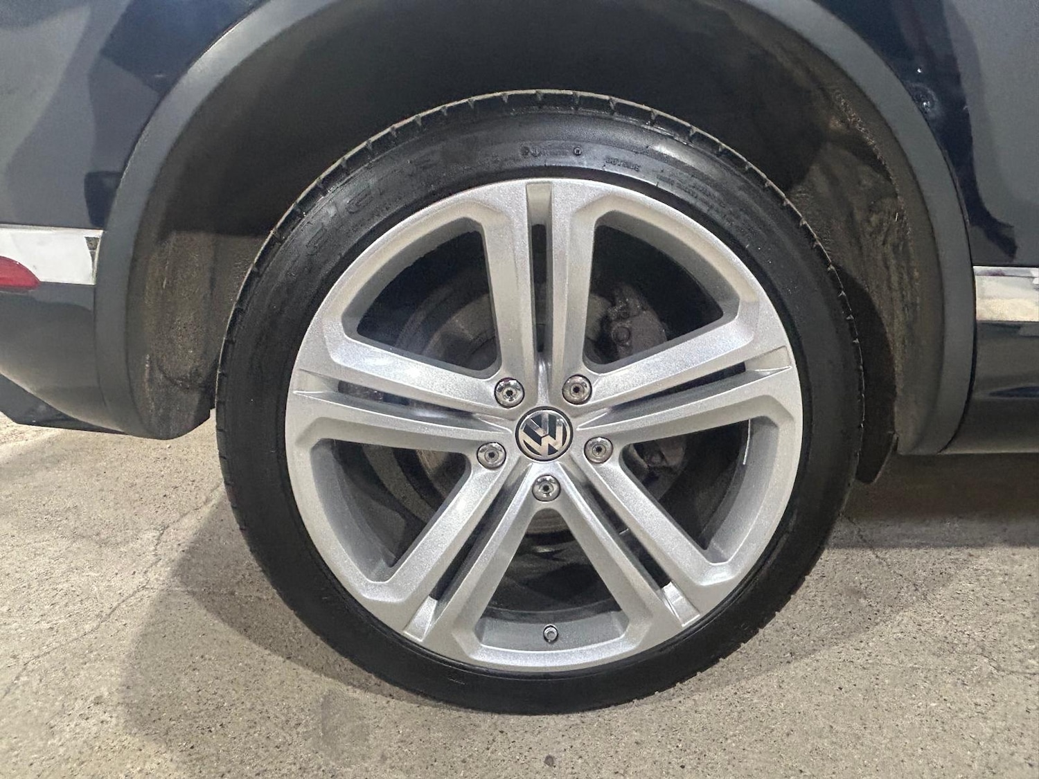 Used Volkswagen Touareg 2017 for sale - 77917355: Photo 15