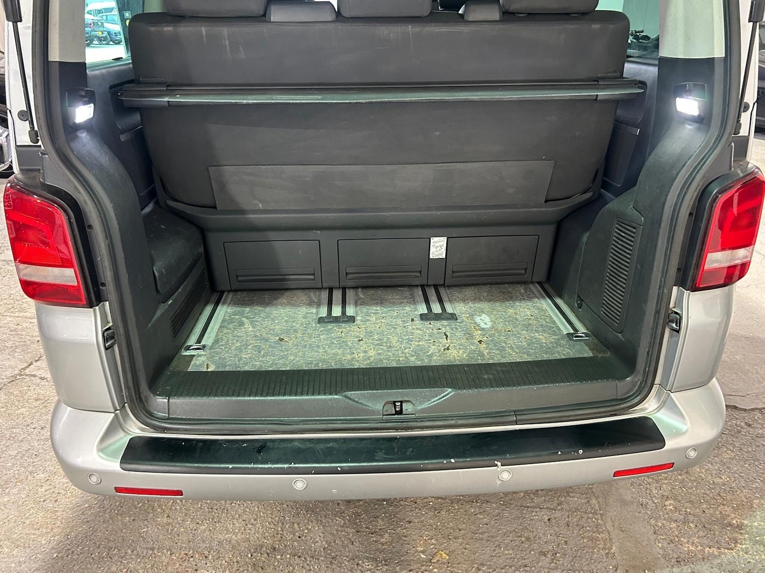 Used Volkswagen Caravelle 2012 for sale - 77617795: Photo 12