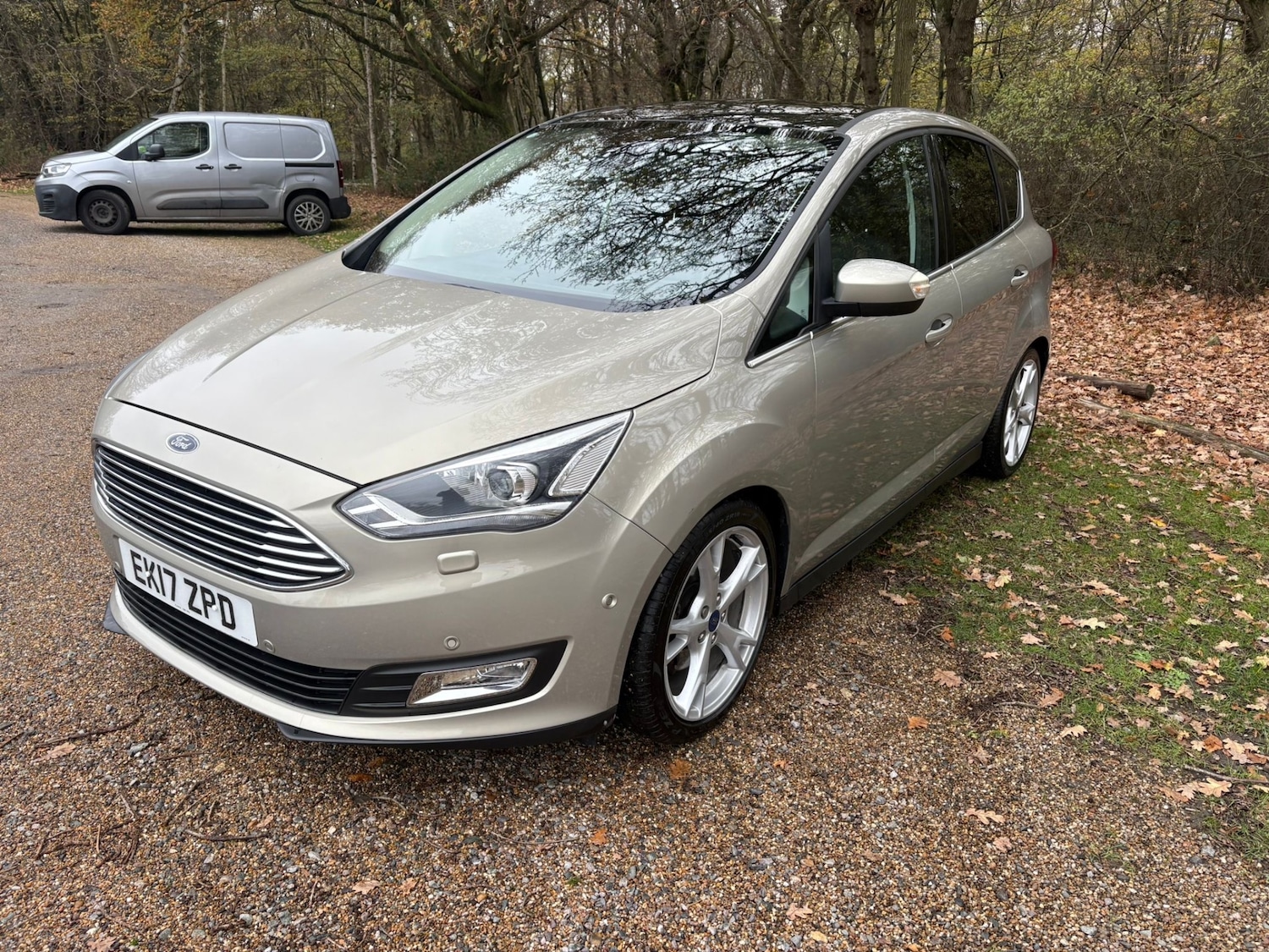 Used Ford C-Max 2017 for sale - 76807804: Photo 2