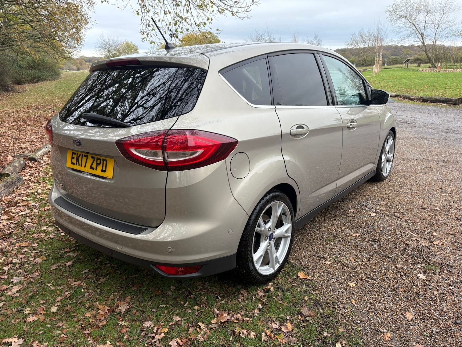 Used Ford C-Max 2017 for sale - 76807804: Photo 4