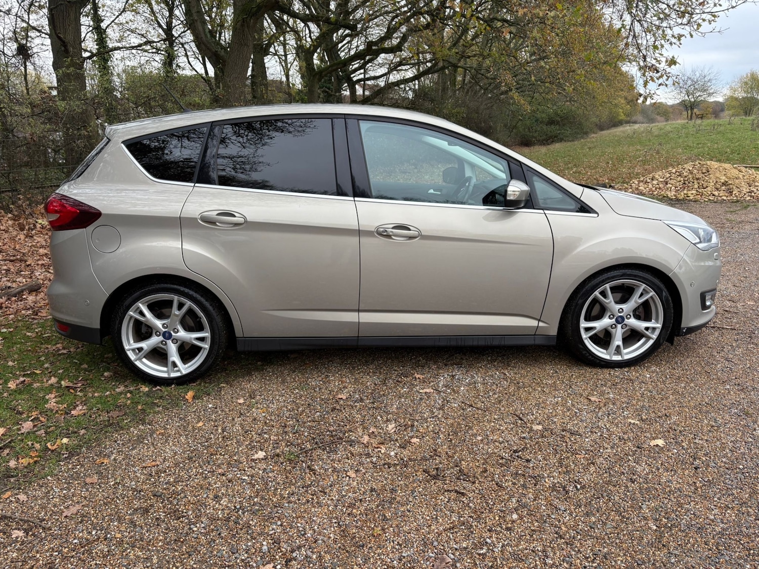 Used Ford C-Max 2017 for sale - 76807804: Photo 8