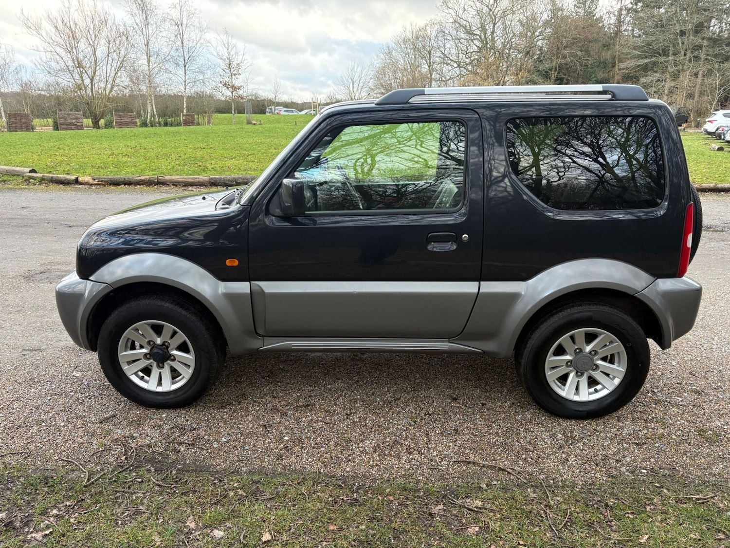 Used Suzuki Jimny 2012 for sale - 77296863: Photo 11