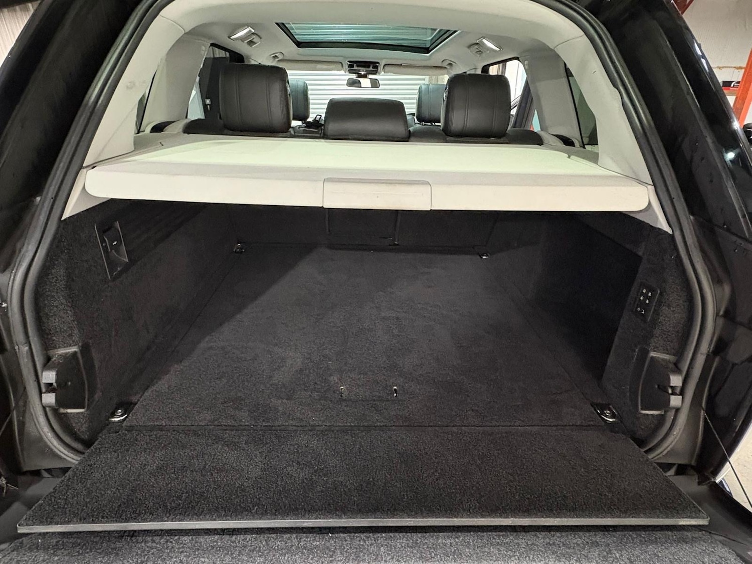 Used Land Rover Range Rover 2015 for sale - 77758711: Photo 12