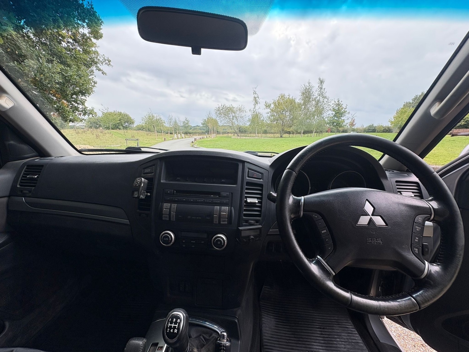 Used Mitsubishi Shogun 2010 for sale - 76090957: Photo 11
